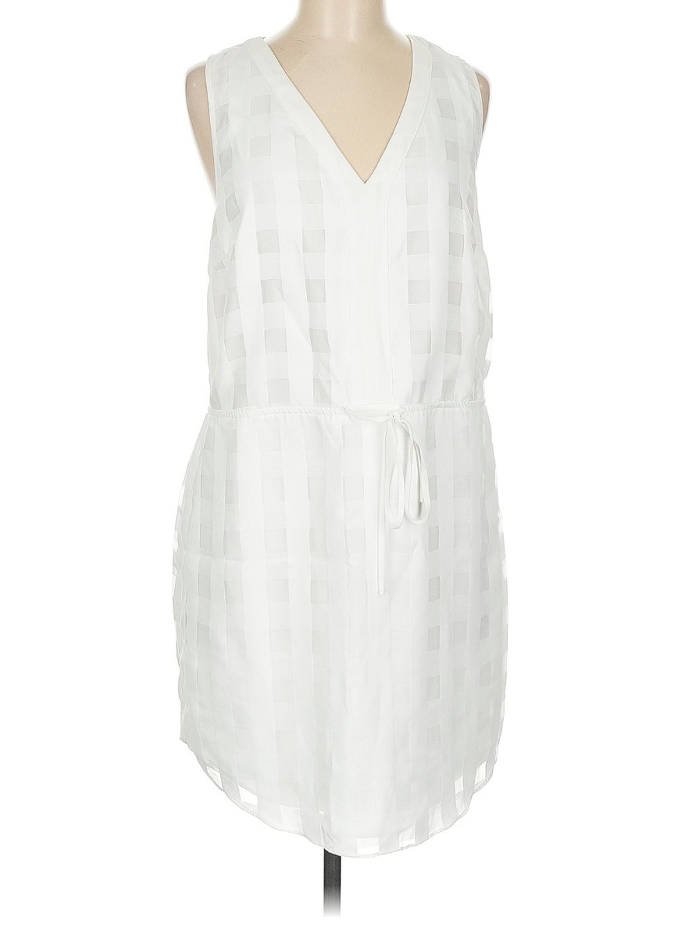 Adelyn Rae White Textured Sleeveless V-Neck Dress Size M